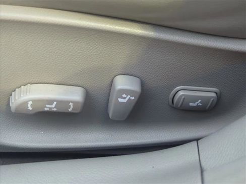 Used 2009 INFINITI G37 Journey w/ Premium Pkg image 12