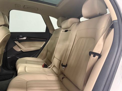 Used 2019 Audi Q5 2.0T Premium Plus w/ Convenience Package AWD/4WD image 10