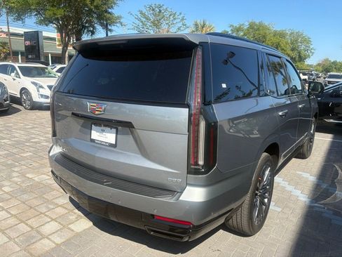 Certified 2025 Cadillac Escalade Sport Platinum AWD/4WD image 5