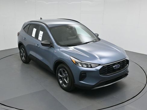 Certified 2025 Ford Escape ST-Line w/ Equipment Group 301A image 41