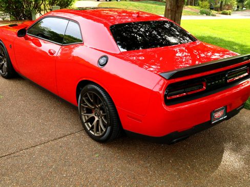 Used 2017 Dodge Challenger SRT Hellcat image 57