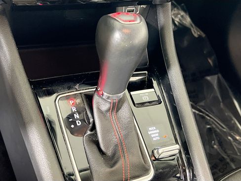 Used 2022 Jeep Compass Trailhawk w/ Trailhawk Convenience Group image 15