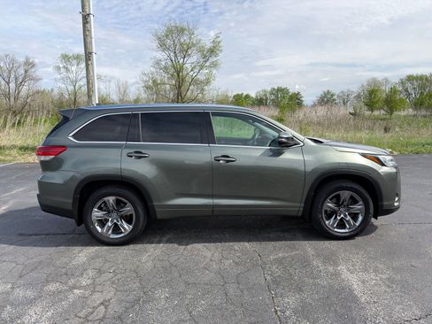 Used 2019 Toyota Highlander Limited Platinum image 7
