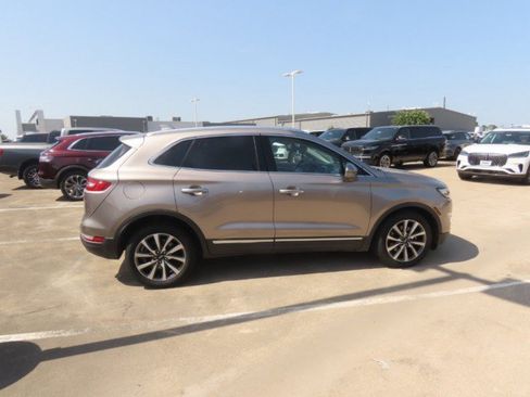 Used 2019 Lincoln MKC Reserve w/ MKC Climate Package FWD image 8