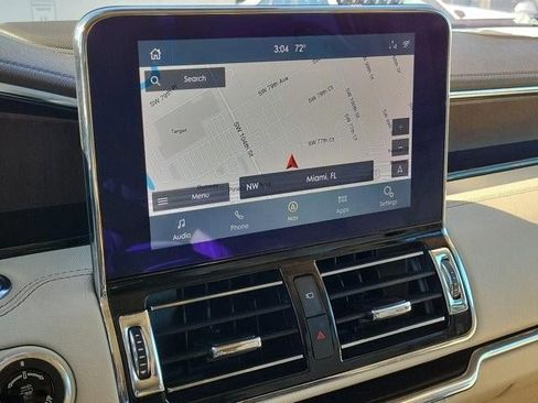 Used 2020 Lincoln Navigator Reserve w/ Luxury Package image 22