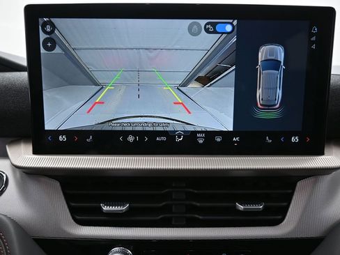 New 2025 Ford Explorer Active image 3