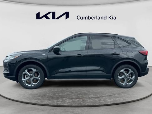 Used 2025 Ford Escape ST-Line AWD/4WD image 2