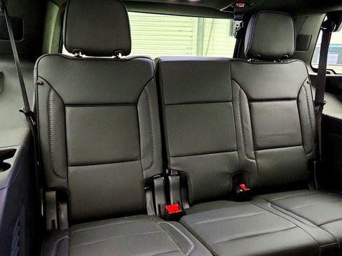 Used 2023 GMC Yukon Denali AWD/4WD image 22