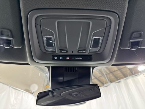 Certified 2025 GMC Sierra 1500 Elevation AWD/4WD image 22