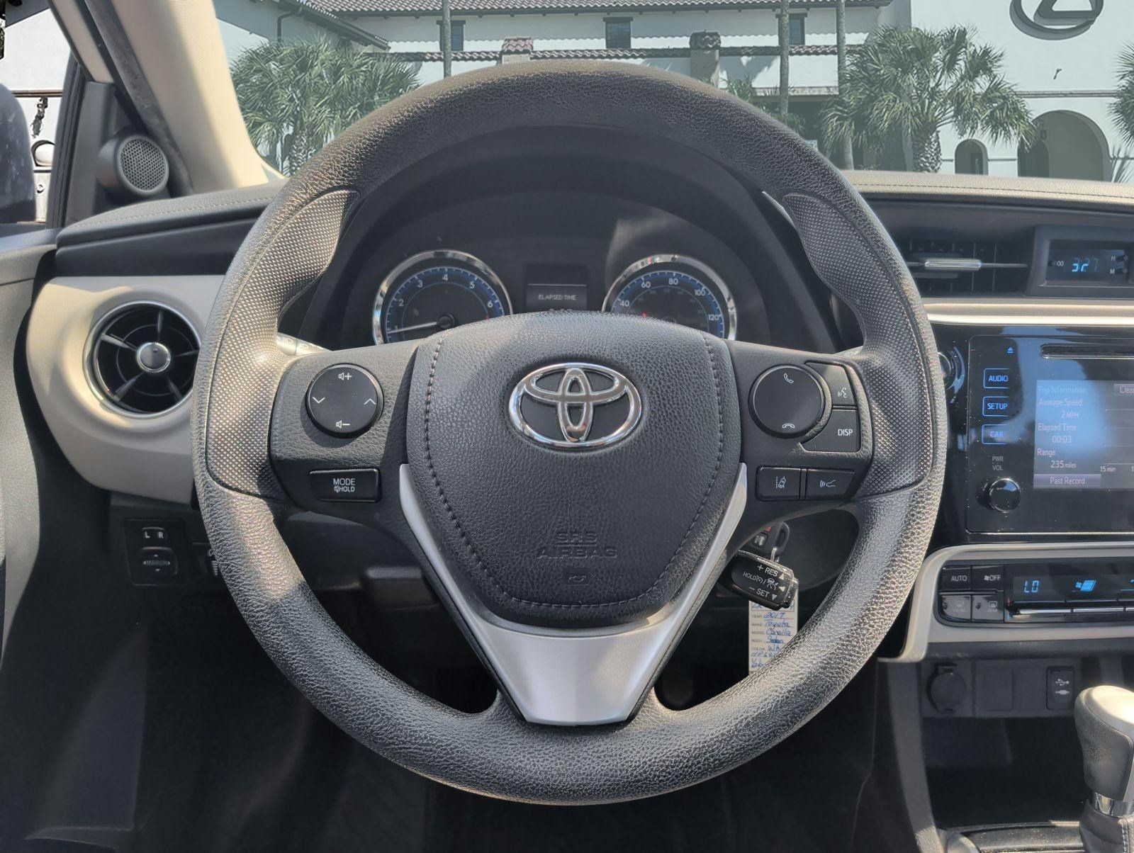 Used 2017 Toyota Corolla LE FWD image 13