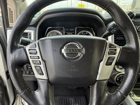 Used 2019 Nissan Titan PRO-4X w/ Pro-4x Convenience Package image 37