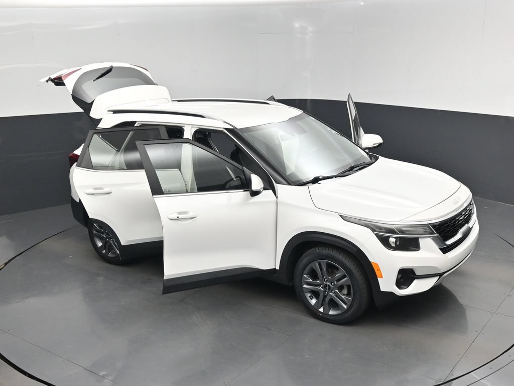 Certified 2022 Kia Seltos S FWD image 19