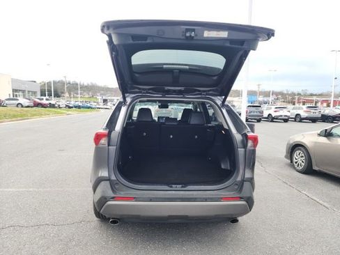 Used 2019 Toyota RAV4 Limited w/ Advanced Technology Package image 7