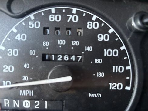 Used 1999 Ford Explorer Limited image 31