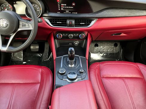 Used 2019 Alfa Romeo Stelvio w/ Nero Edizione image 11