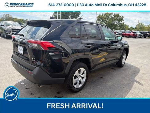 Used 2025 Toyota RAV4 LE AWD/4WD image 11