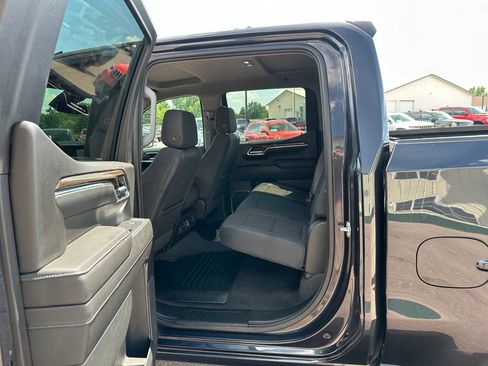 Used 2023 Chevrolet Silverado 1500 LT AWD/4WD image 20