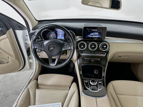 Used 2019 Mercedes-Benz GLC 300 image 19