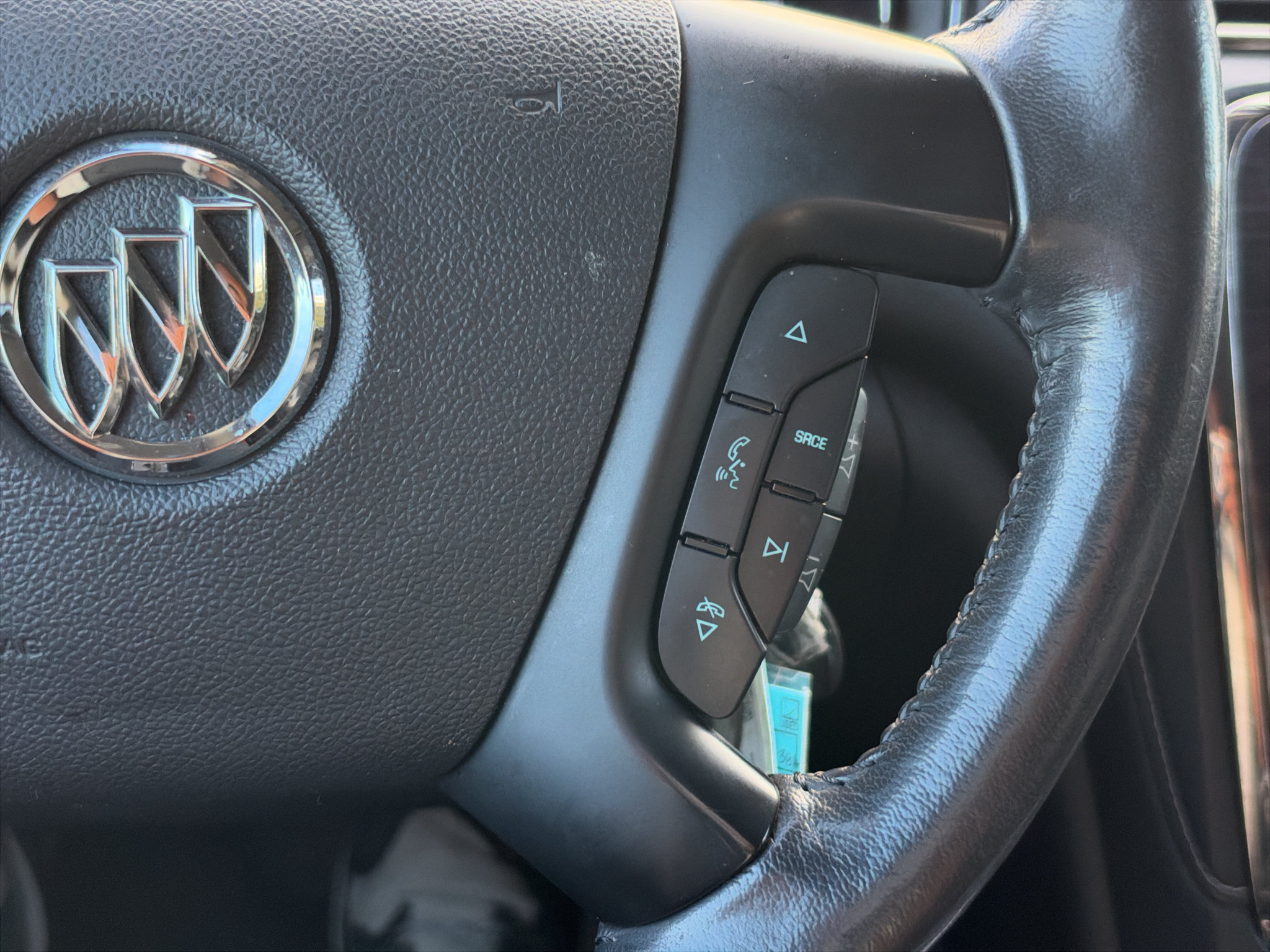 Used 2015 Buick Enclave Leather FWD image 28