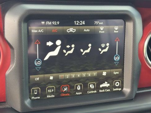 Used 2023 Jeep Gladiator Rubicon w/ LED Lighting Group AWD/4WD image 31