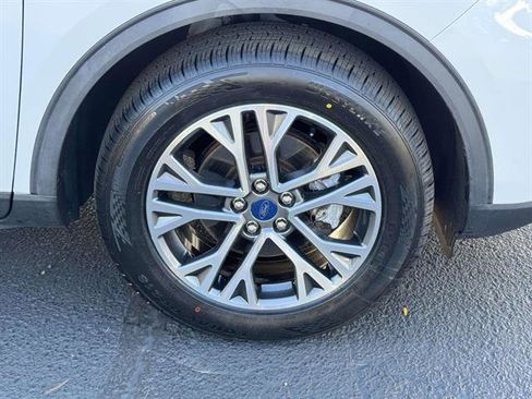 Used 2020 Ford Escape SEL image 6