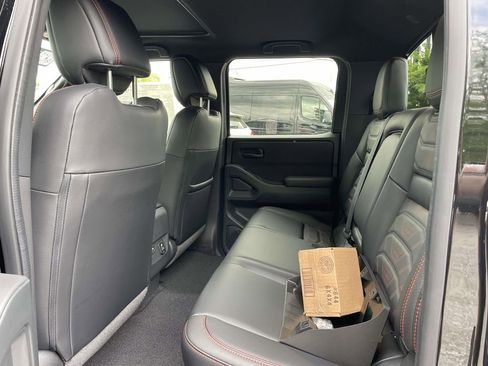 New 2026 Nissan Frontier PRO-4X w/ Pro Premium Package AWD/4WD image 9