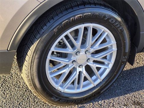 Used 2018 Lincoln MKX Reserve w/ Driver Assistance Package image 7