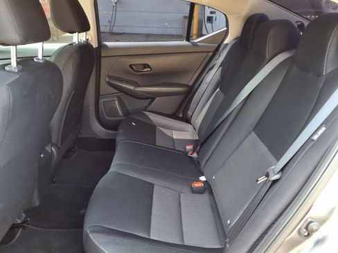 Used 2024 Nissan Sentra SV FWD image 18
