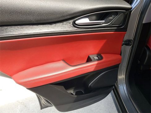 Used 2021 Alfa Romeo Stelvio Sprint w/ Active Assist 1 Package image 10