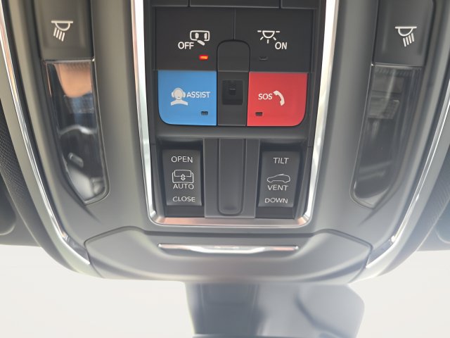 Certified 2024 Jeep Grand Cherokee Altitude AWD/4WD image 26