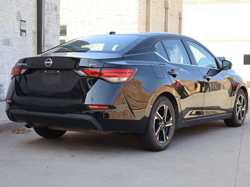 Used 2024 Nissan Sentra SV FWD image 3