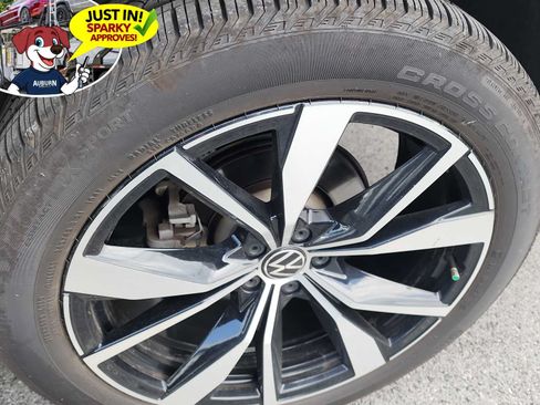 Used 2019 Volkswagen Atlas SEL R-Line AWD/4WD image 12