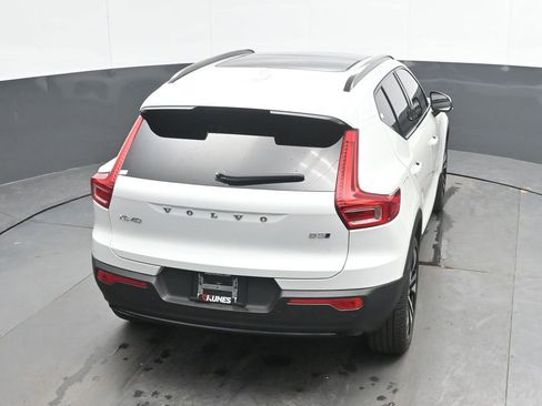Used 2023 Volvo XC40 B5 Ultimate w/ Protection Package Premier AWD/4WD image 32