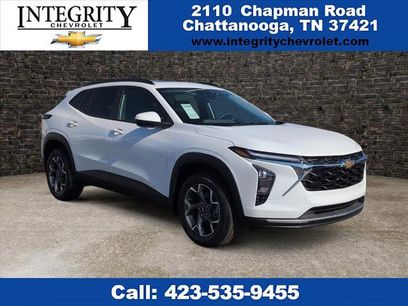 New 2026 Chevrolet Trax LT w/ Sunroof Package