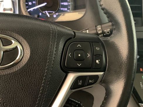 Used 2018 Toyota Sienna XLE Premium image 21