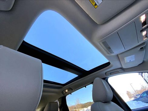 Used 2024 MAZDA CX-90 Plug-In Hybrid w/ Premium Pkg image 14