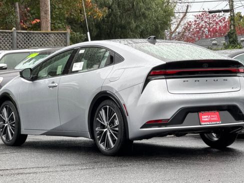 New 2026 Toyota Prius XLE image 7