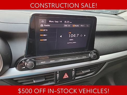 Used 2024 Kia Forte LXS w/ LXS Technology Package FWD image 18