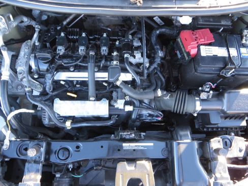 Used 2021 Nissan Versa SV image 10