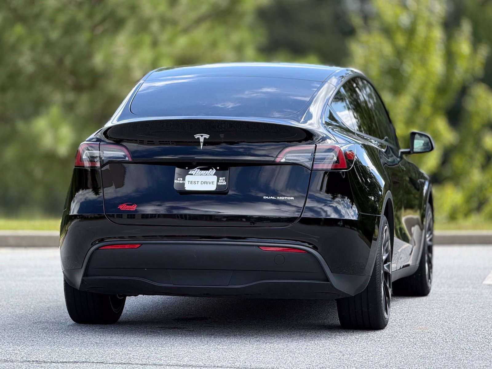 Used 2023 Tesla Model Y Long Range AWD/4WD image 7