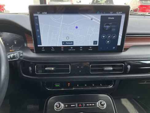 Used 2021 Lincoln Nautilus Reserve image 13