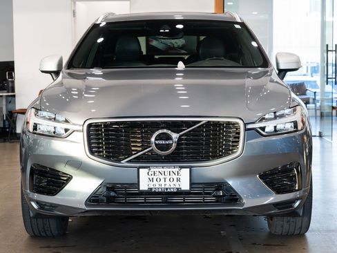 Used 2019 Volvo XC60 T8 R-Design AWD/4WD image 2