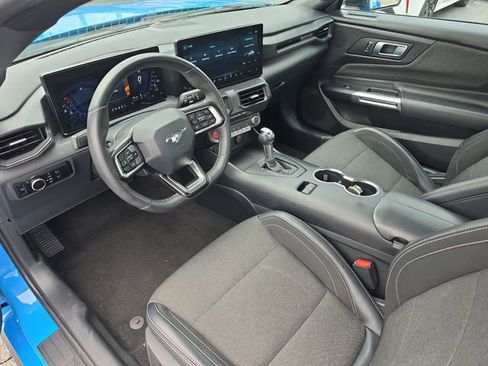 Used 2024 Ford Mustang Coupe image 11