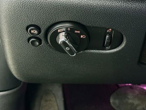 Used 2021 MINI Cooper S image 10