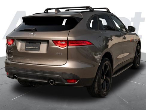 Used 2017 Jaguar F-PACE Premium AWD/4WD image 3