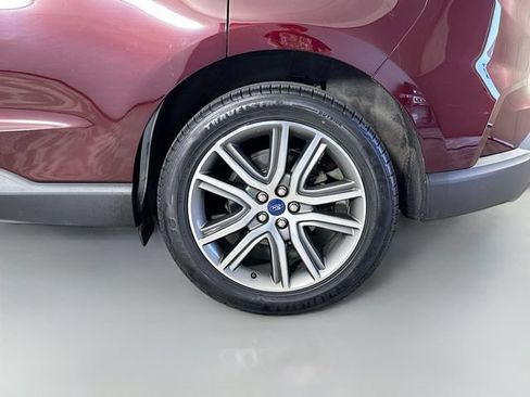 Used 2020 Ford Edge Titanium AWD/4WD image 30