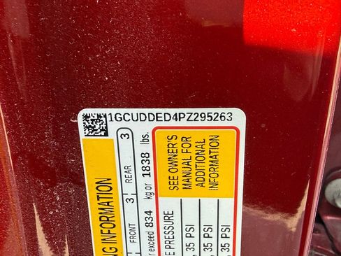 Used 2023 Chevrolet Silverado 1500 LT w/ Safety Package image 10