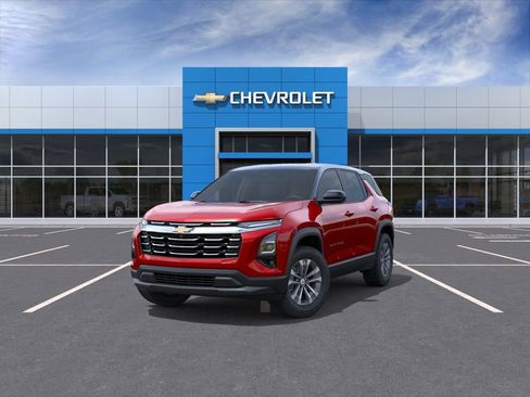 New 2026 Chevrolet Equinox LT w/ Convenience Package II AWD/4WD image 8