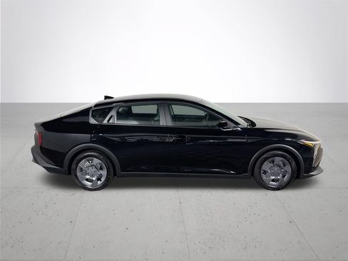 New 2026 Kia K4 FWD image 5