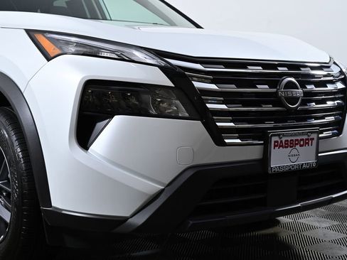 Certified 2025 Nissan Rogue S image 5